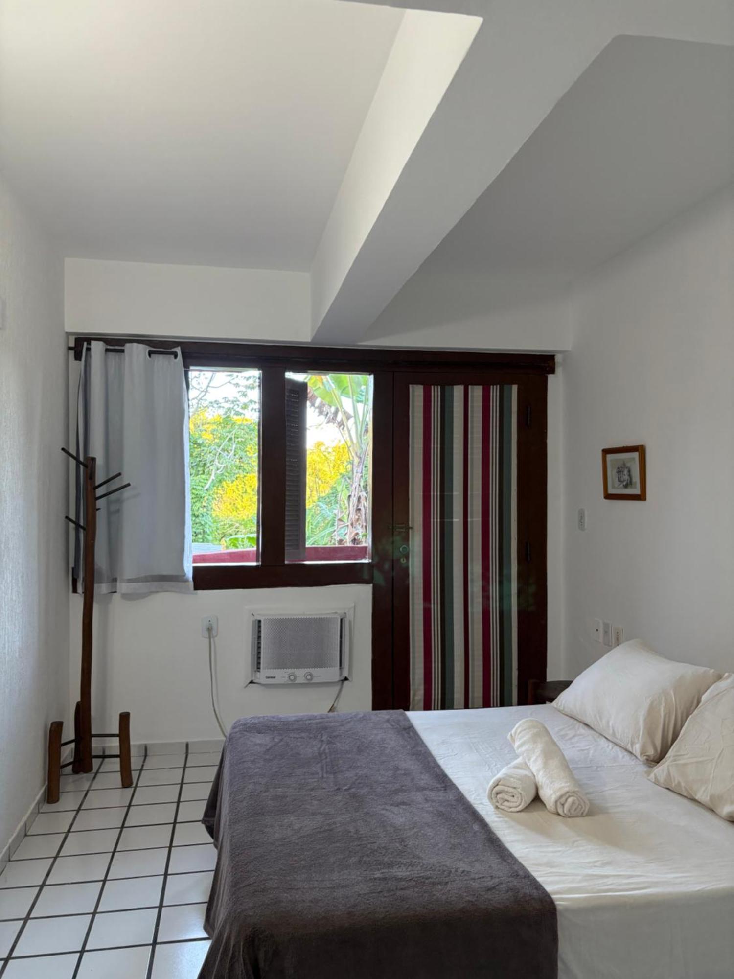 Hostal Novos Baianos E *