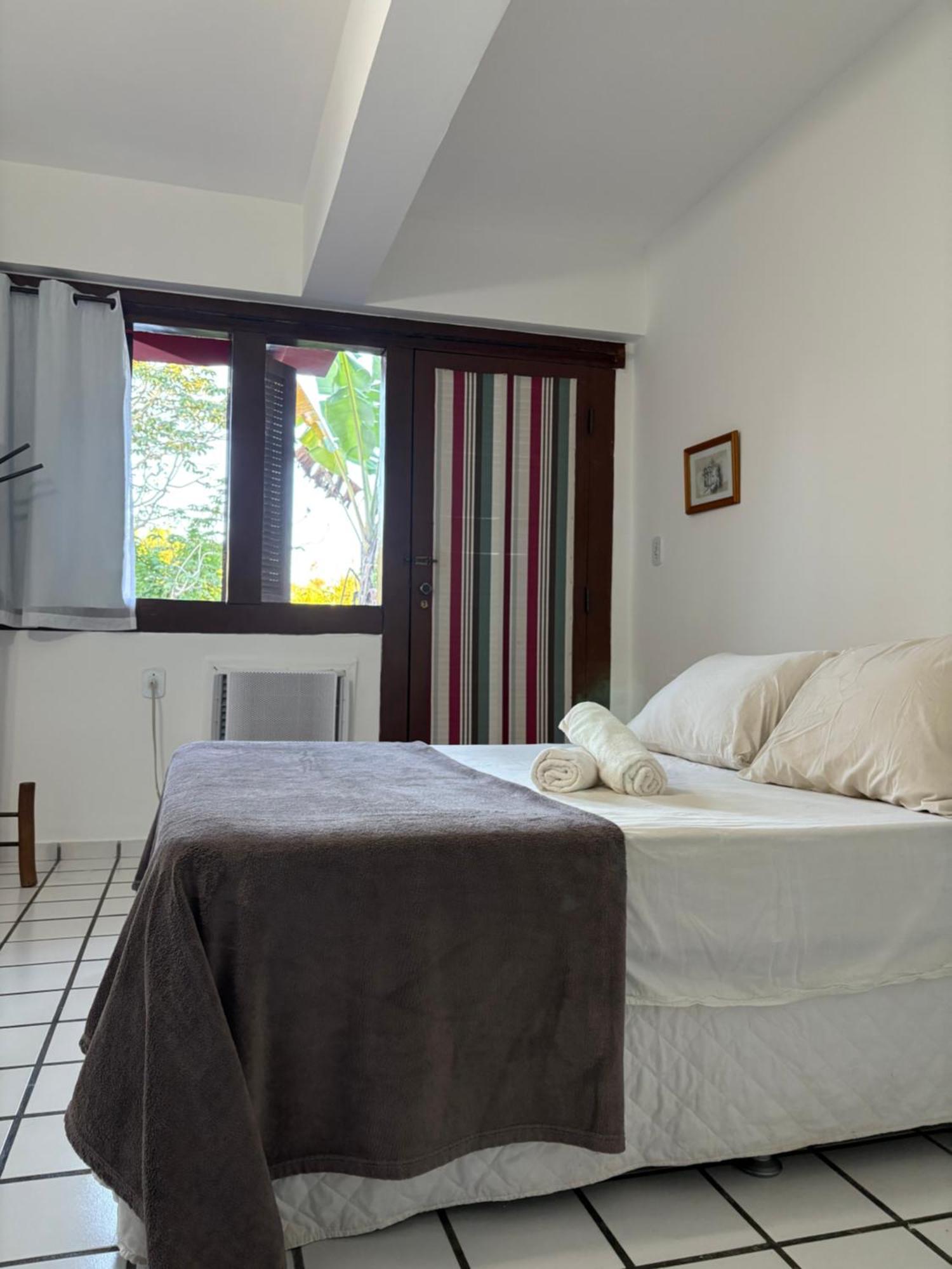 Novos Baianos E Hostal Porto Seguro