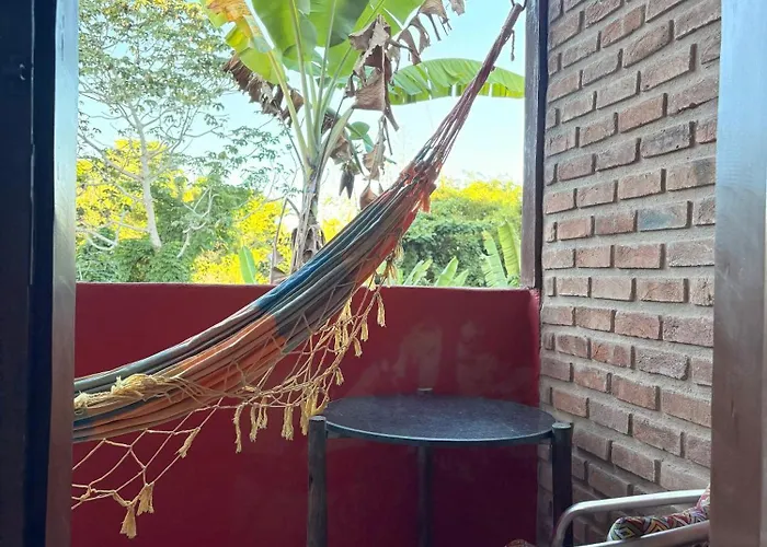 Novos Baianos Hostel E Pousada