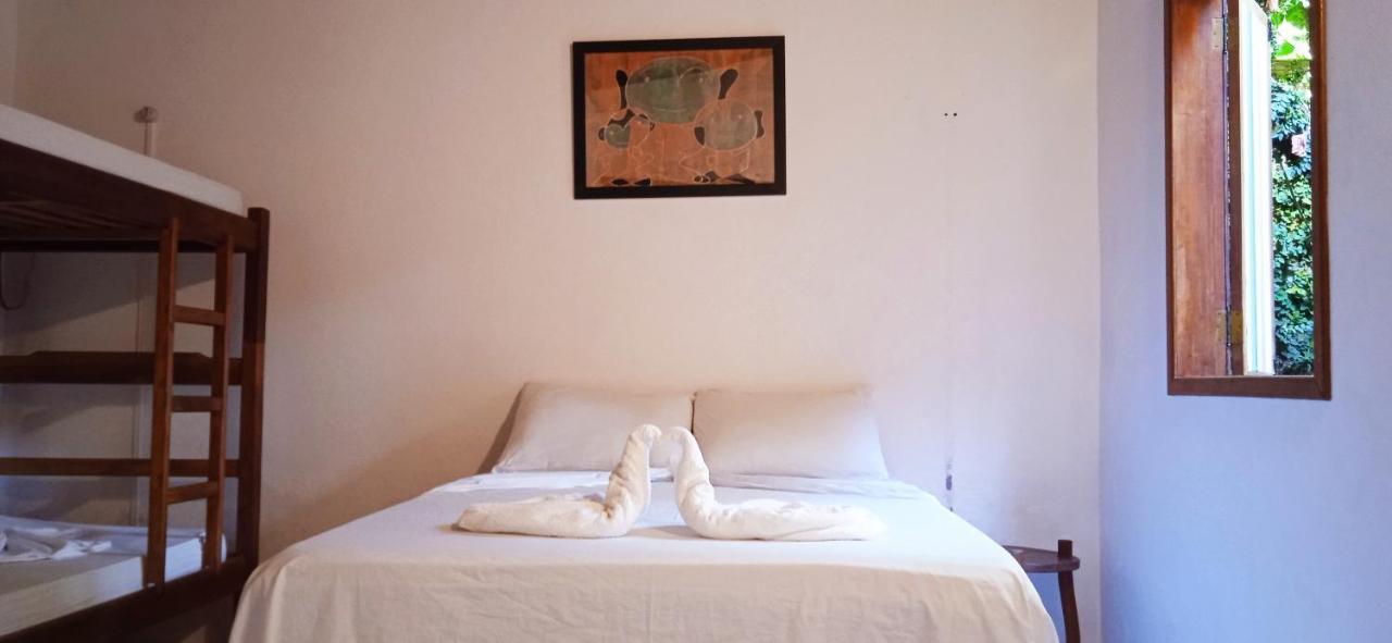Novos Baianos E Hostal Porto Seguro